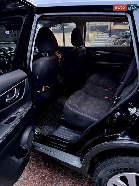 Позашляховик / Кросовер Nissan Rogue 2016 в Полтаві