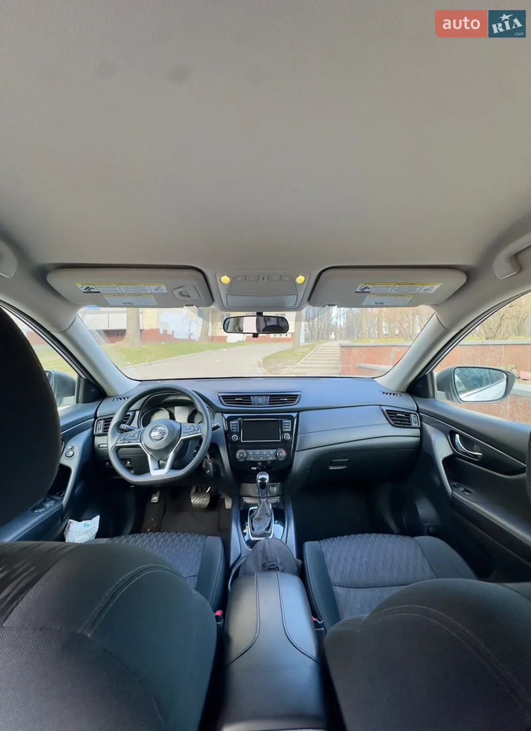 2018 Nissan Rogue - мініатюра 12