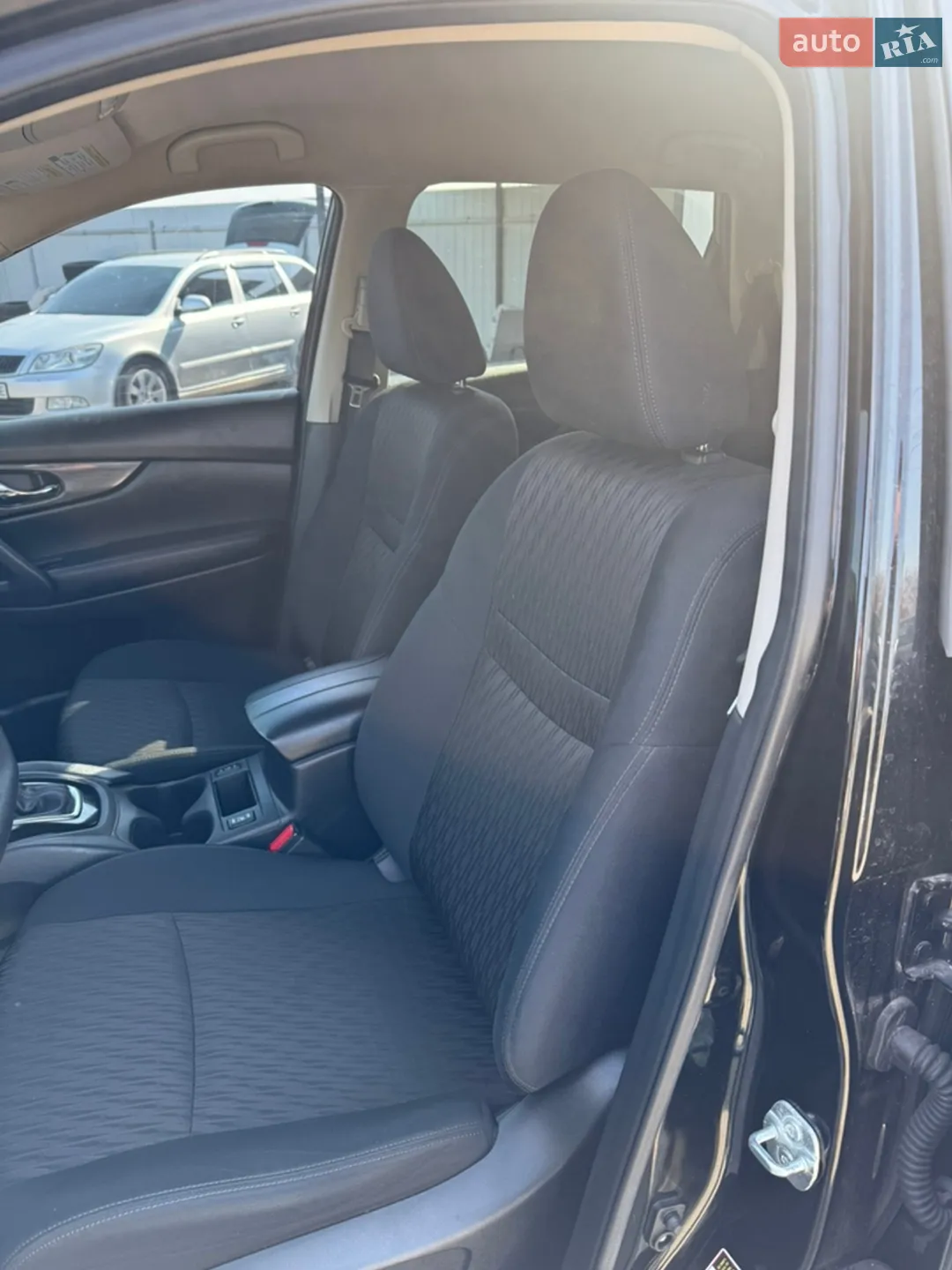 2018 Nissan Rogue - мініатюра 10