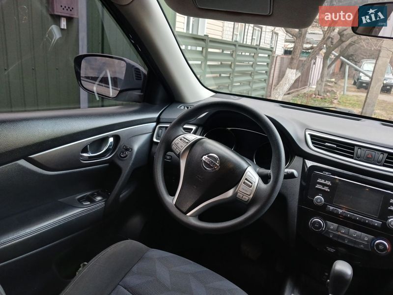 Внедорожник / Кроссовер Nissan Rogue 2016 в Чернигове