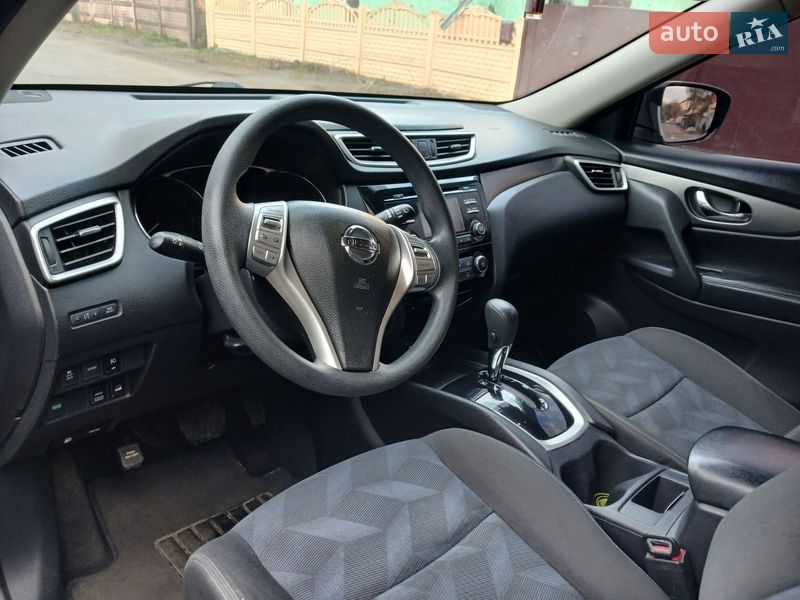 Внедорожник / Кроссовер Nissan Rogue 2016 в Чернигове