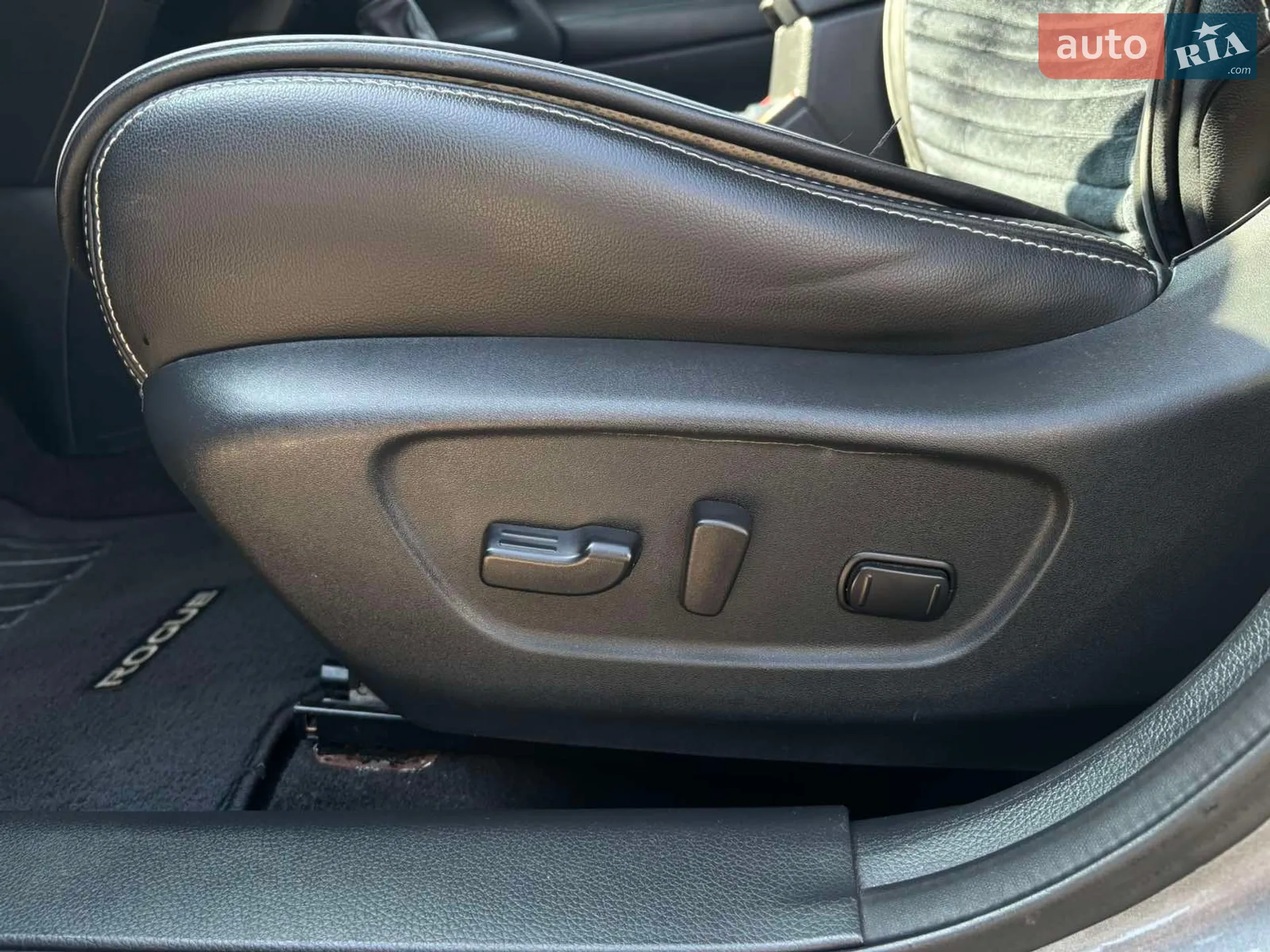 2018 Nissan Rogue - мініатюра 11