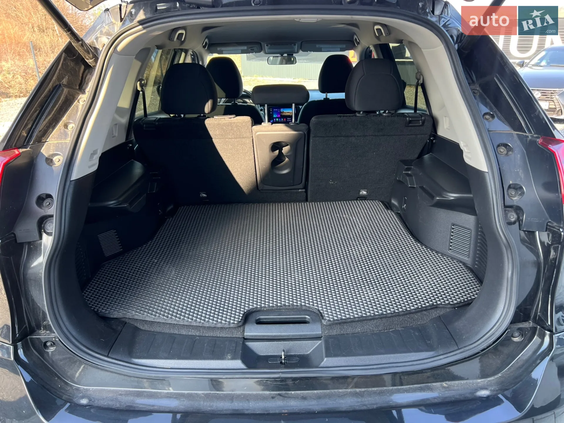 2017 Nissan Rogue - мініатюра 13