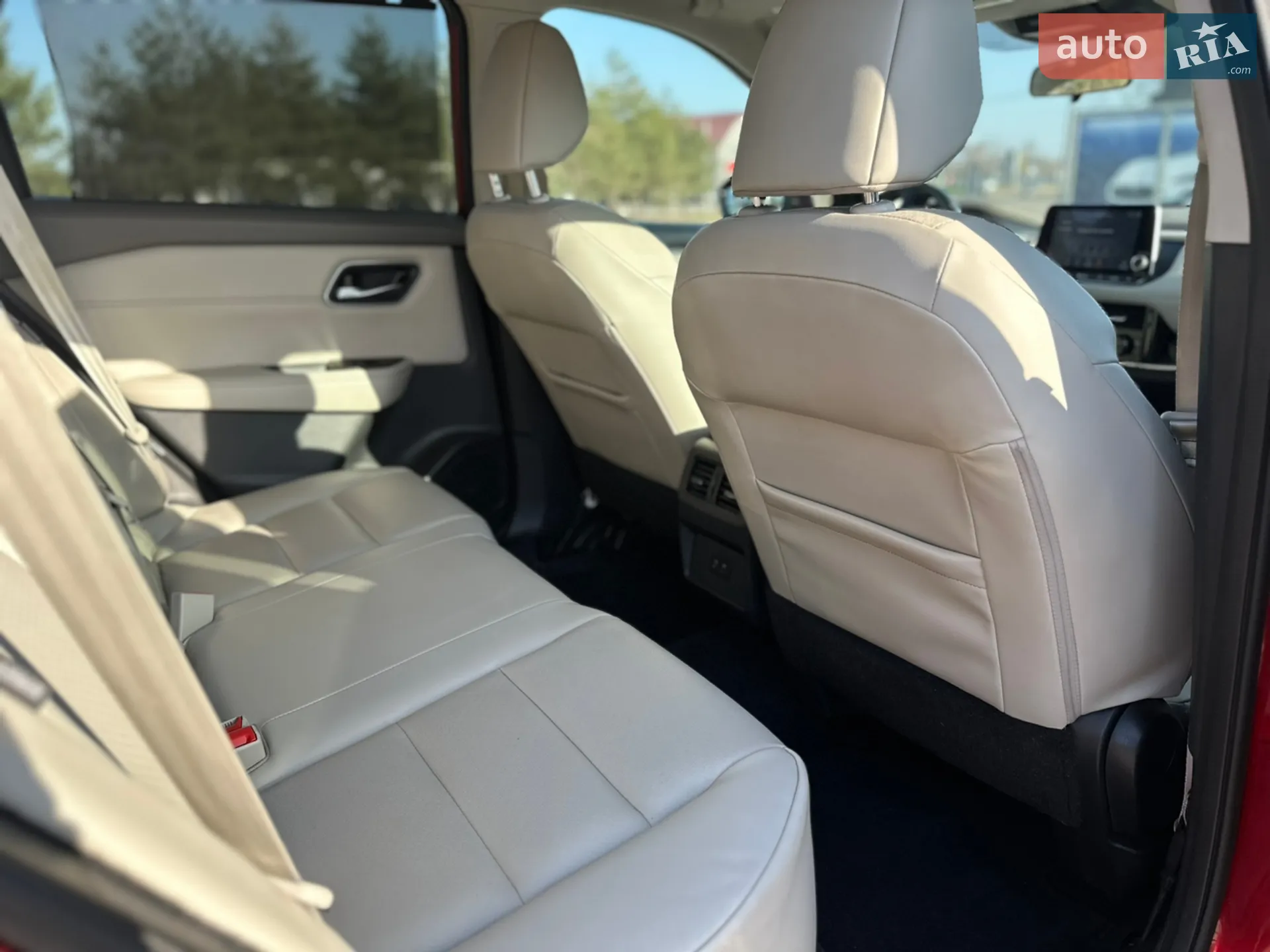 2021 Nissan Rogue - мініатюра 19