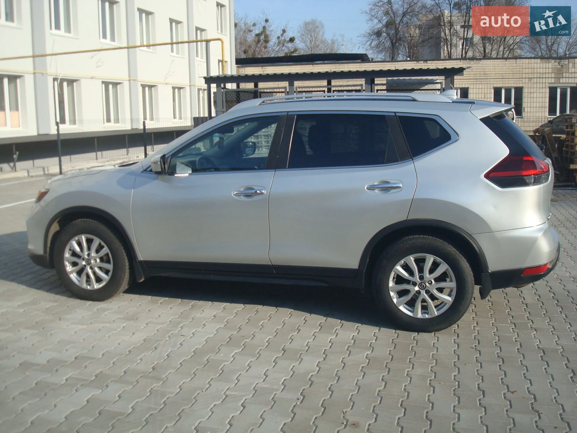 2018 Nissan Rogue - мініатюра 3