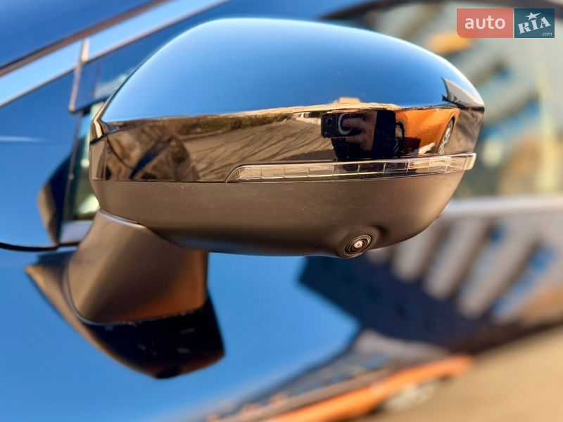 Позашляховик / Кросовер Nissan Rogue 2020 в Києві