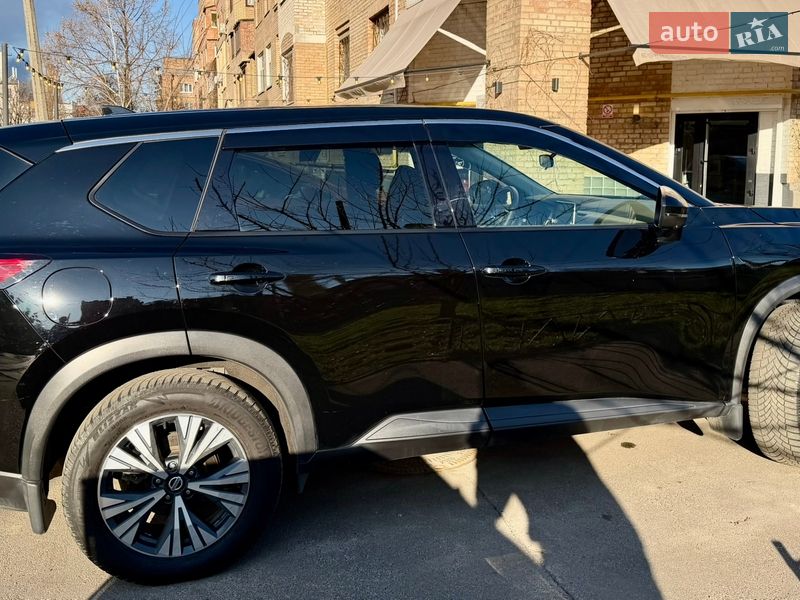 Позашляховик / Кросовер Nissan Rogue 2020 в Києві