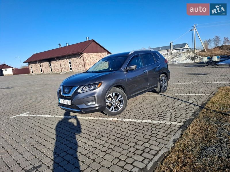 Внедорожник / Кроссовер Nissan Rogue 2016 в Шепетовке