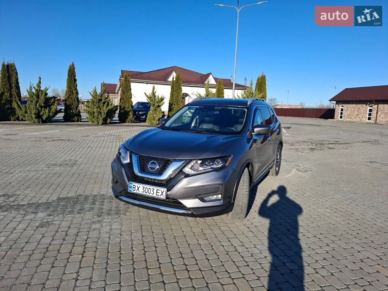 Внедорожник / Кроссовер Nissan Rogue 2016 в Шепетовке