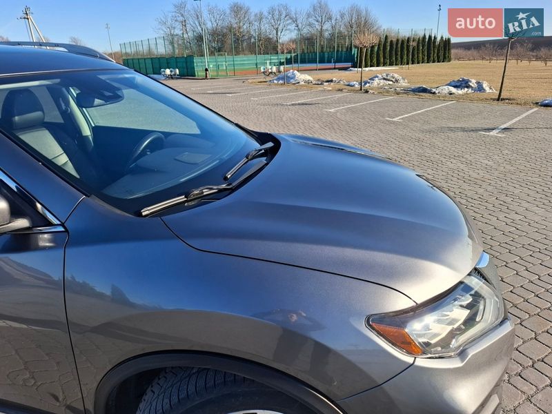 Внедорожник / Кроссовер Nissan Rogue 2016 в Шепетовке