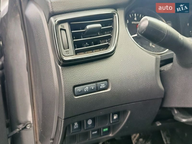 Позашляховик / Кросовер Nissan Rogue 2019 в Шептицькому