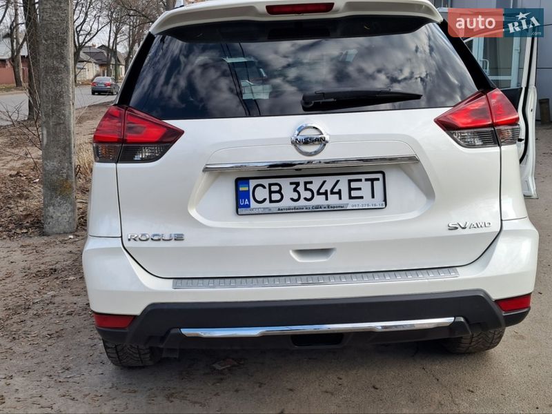 Внедорожник / Кроссовер Nissan Rogue 2017 в Чернигове