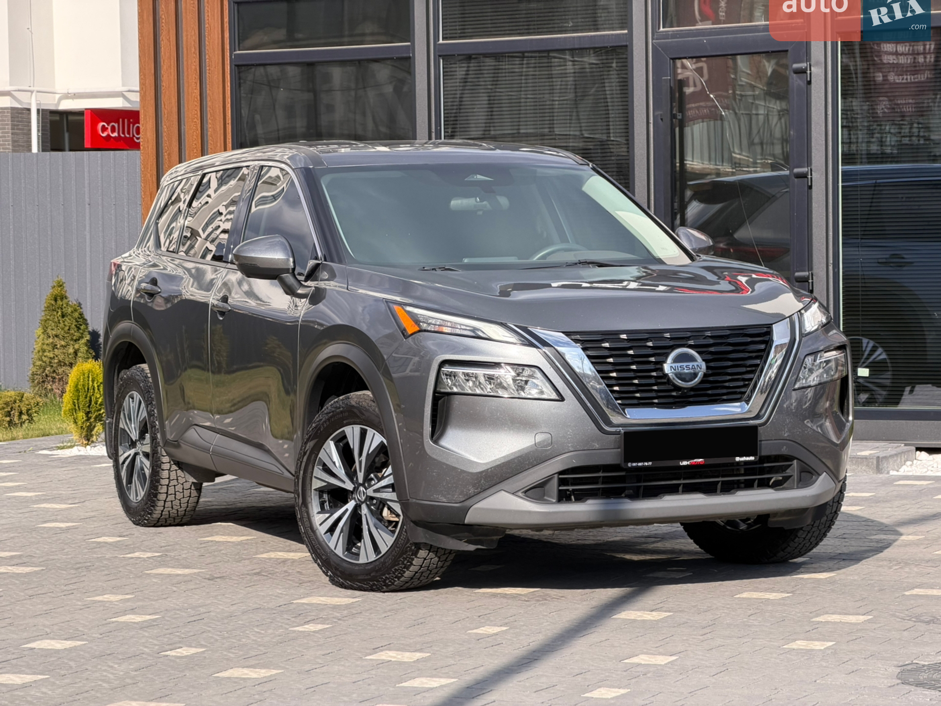 2021 Nissan Rogue - мініатюра 2