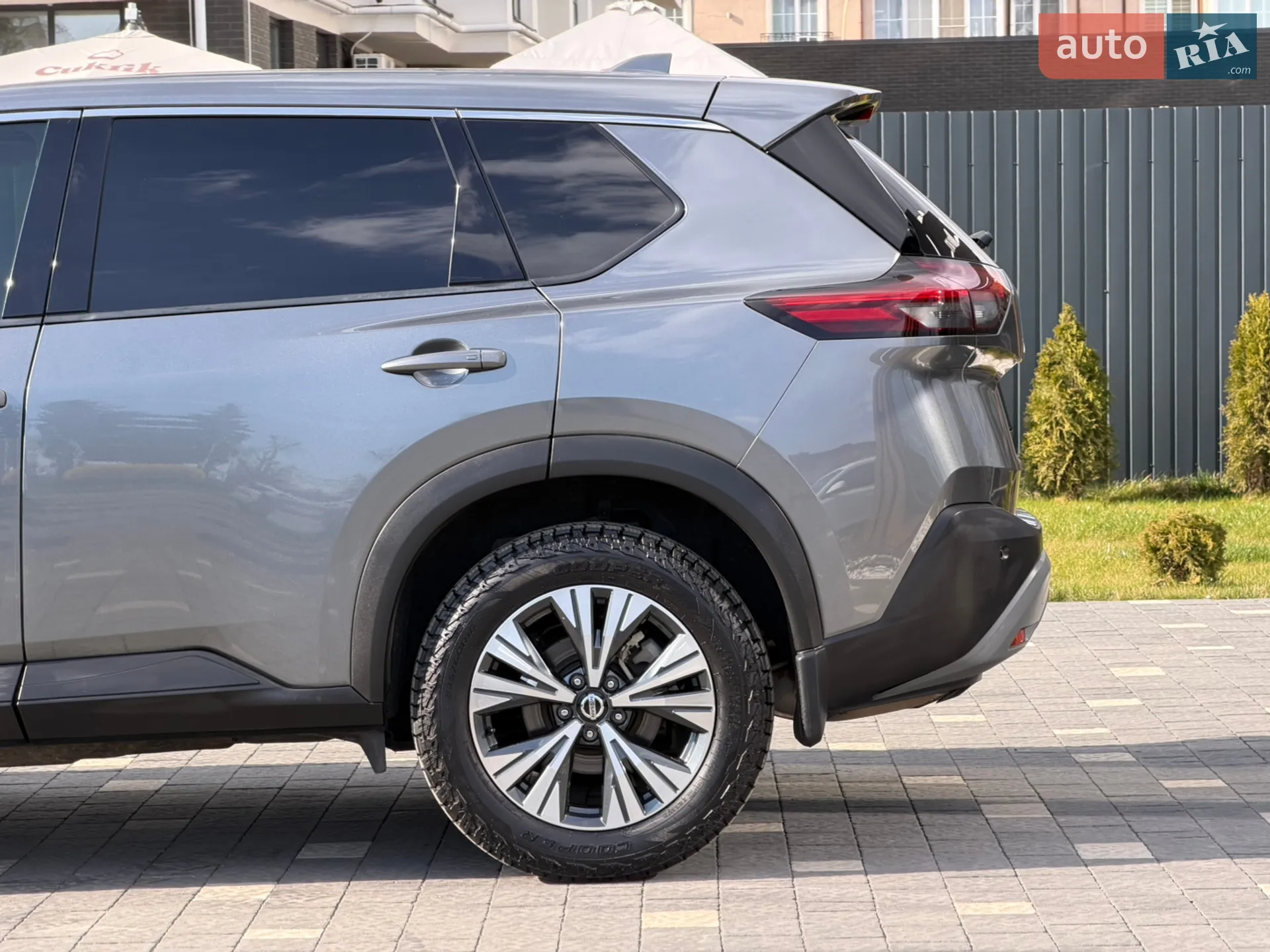 2021 Nissan Rogue - мініатюра 4