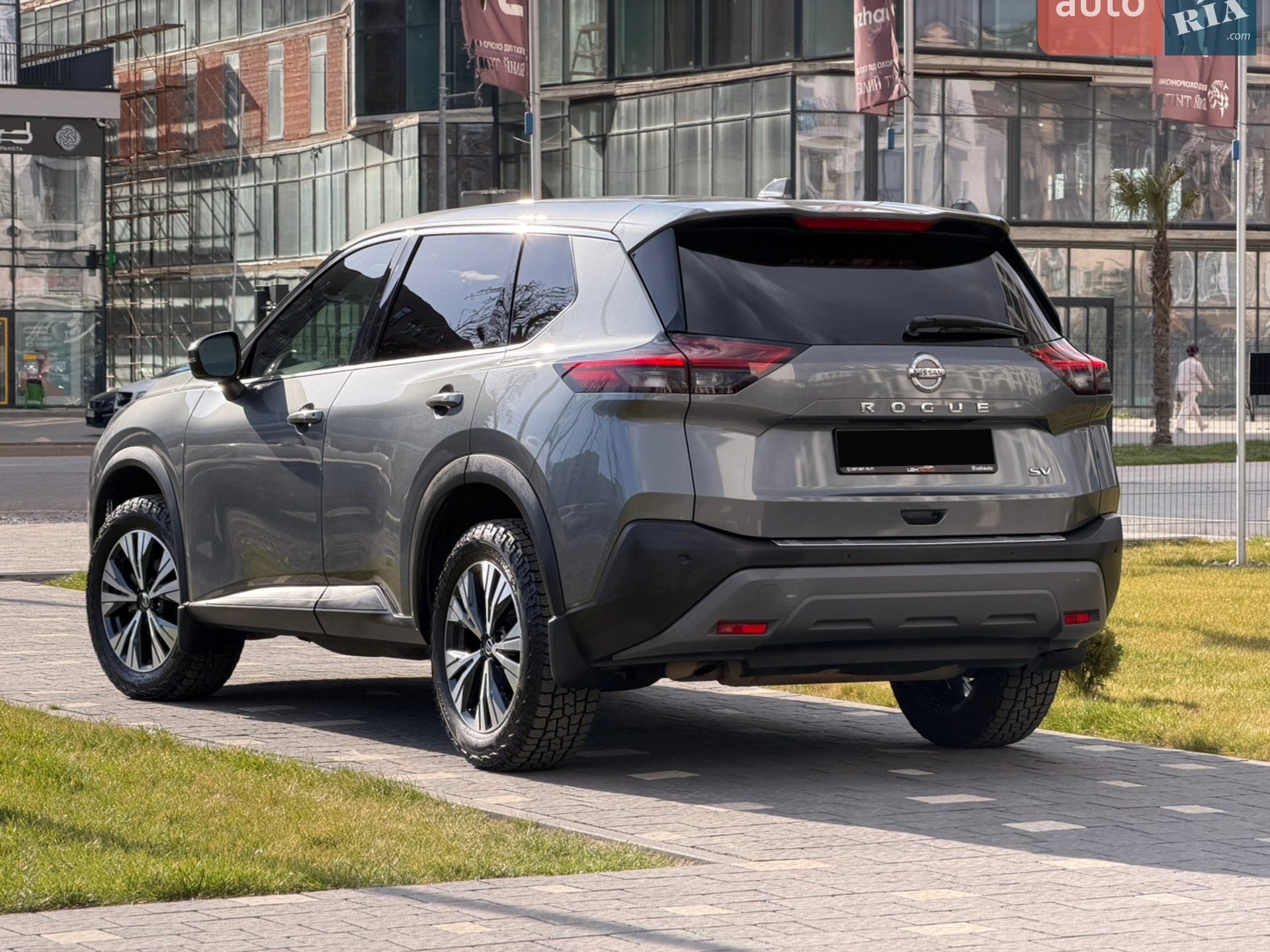 2021 Nissan Rogue - мініатюра 12