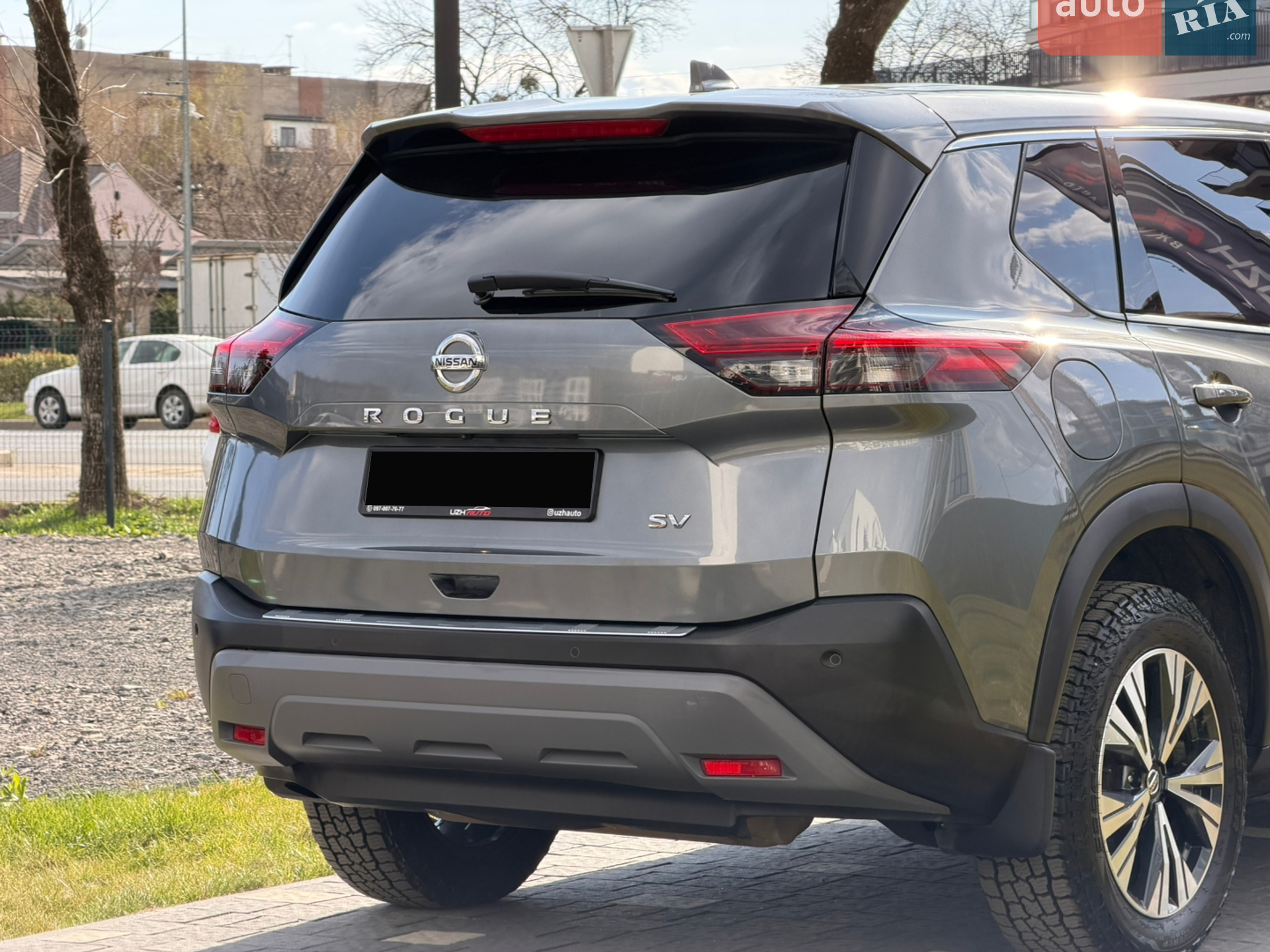 2021 Nissan Rogue - мініатюра 16