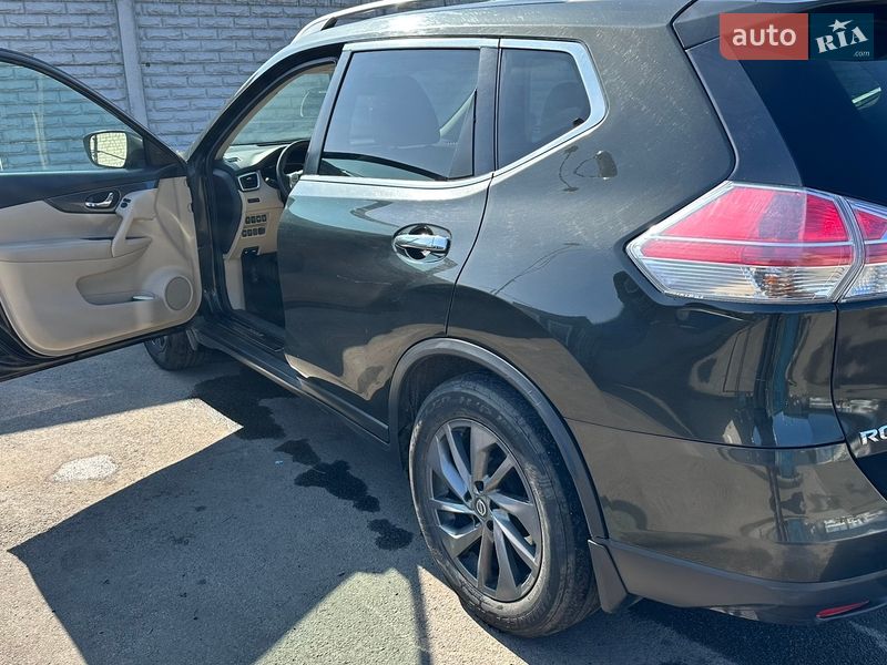 Позашляховик / Кросовер Nissan Rogue 2016 в Чернігові