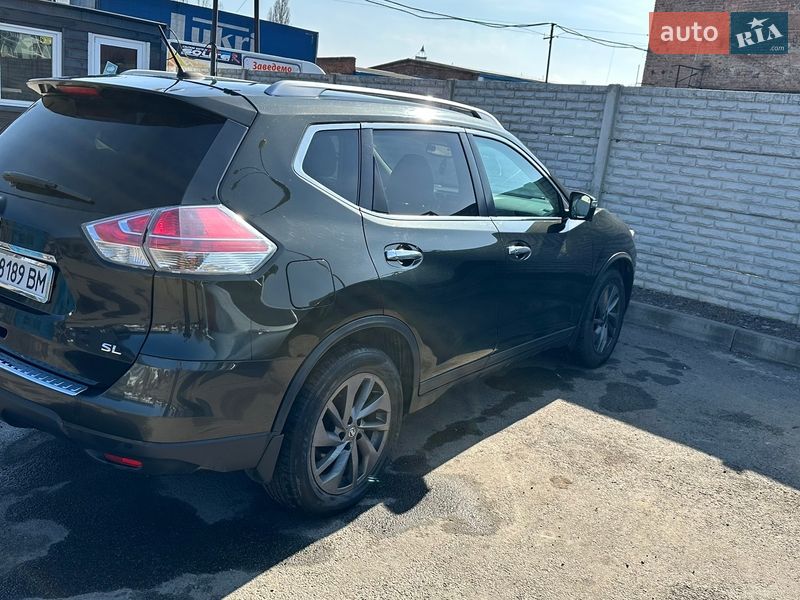 Позашляховик / Кросовер Nissan Rogue 2016 в Чернігові