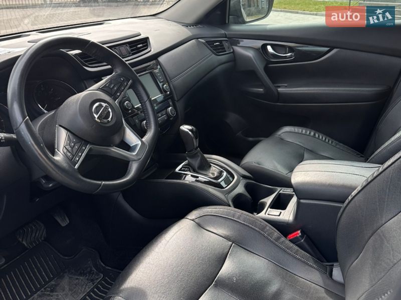 Внедорожник / Кроссовер Nissan Rogue 2018 в Ровно