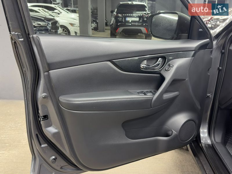 Позашляховик / Кросовер Nissan Rogue 2015 в Харкові