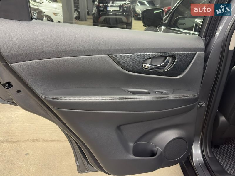 Позашляховик / Кросовер Nissan Rogue 2015 в Харкові