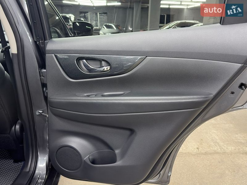 Позашляховик / Кросовер Nissan Rogue 2015 в Харкові