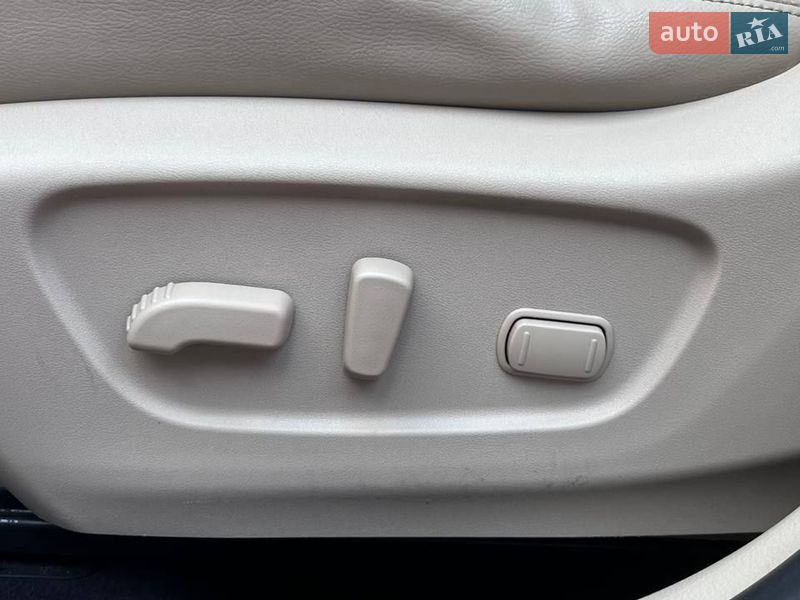 Внедорожник / Кроссовер Nissan Rogue 2017 в Луцке фото 14 Внедорожник / Кроссовер Nissan Rogue 2017 в Луцке