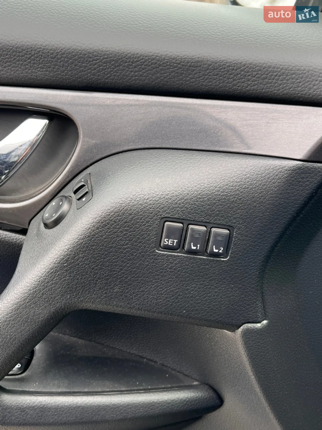 2019 Nissan Rogue - мініатюра 20