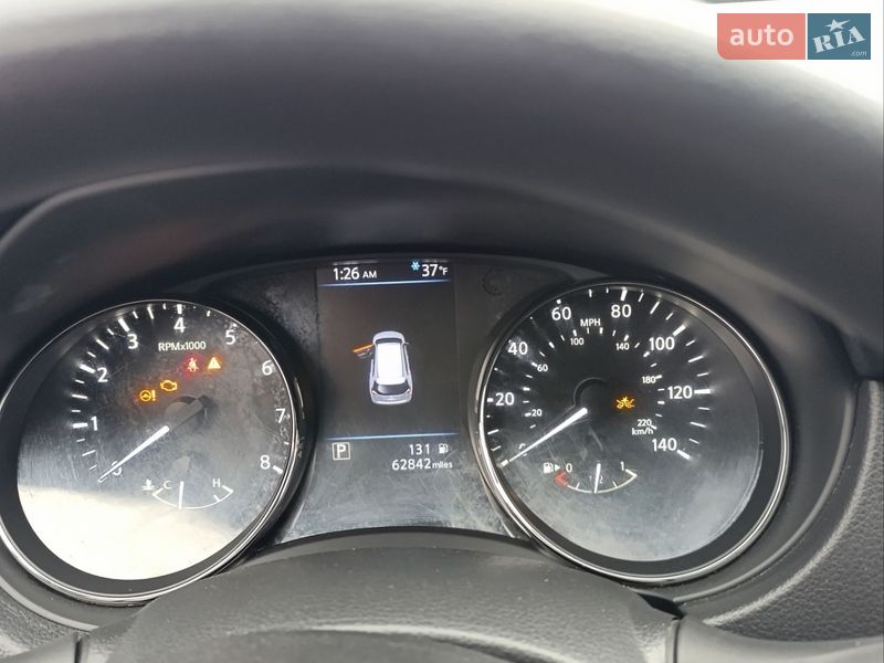 Позашляховик / Кросовер Nissan Rogue 2018 в Олександрії