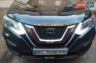 Внедорожник / Кроссовер Nissan Rogue 2018 в Львове