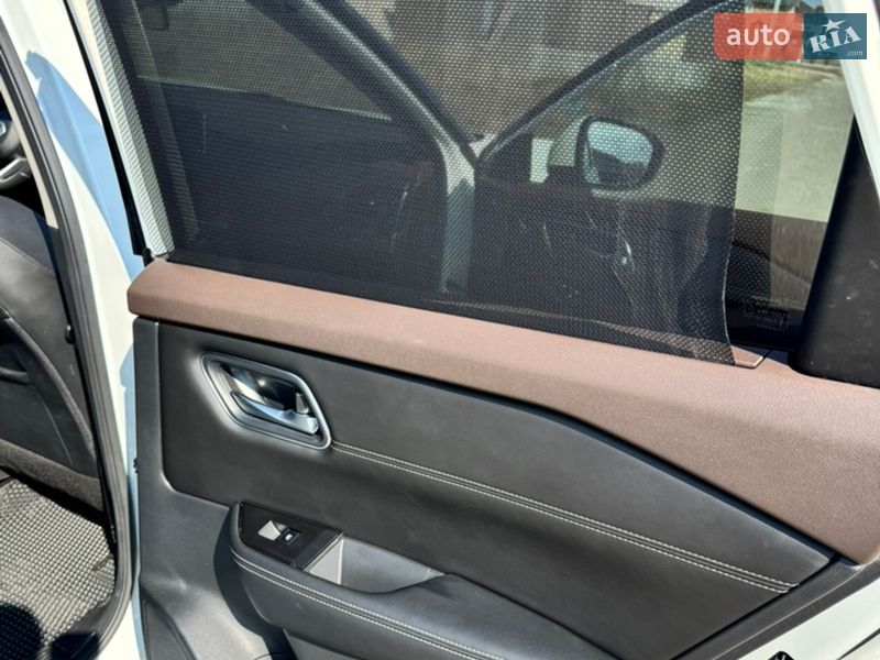 Позашляховик / Кросовер Nissan Rogue 2021 в Києві