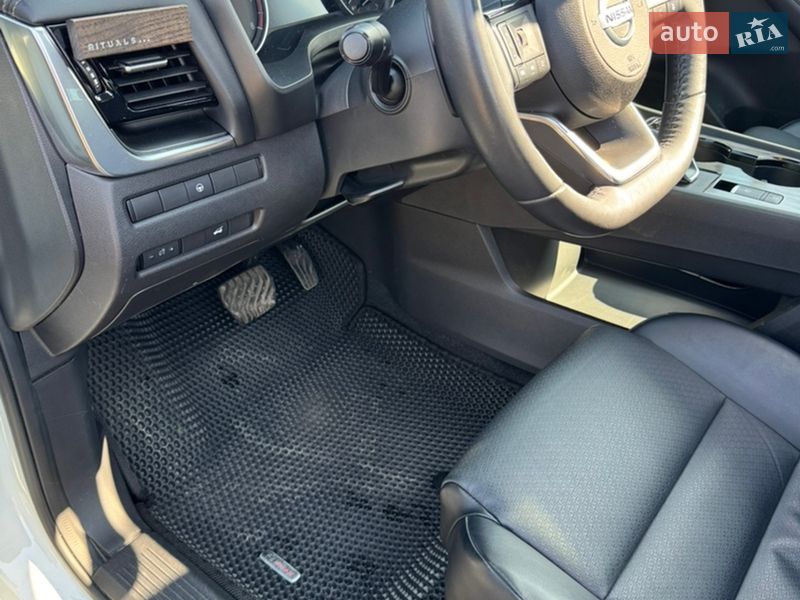 Позашляховик / Кросовер Nissan Rogue 2021 в Києві