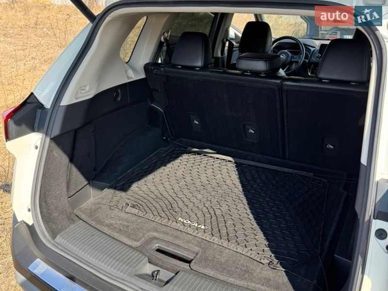 Позашляховик / Кросовер Nissan Rogue 2021 в Києві