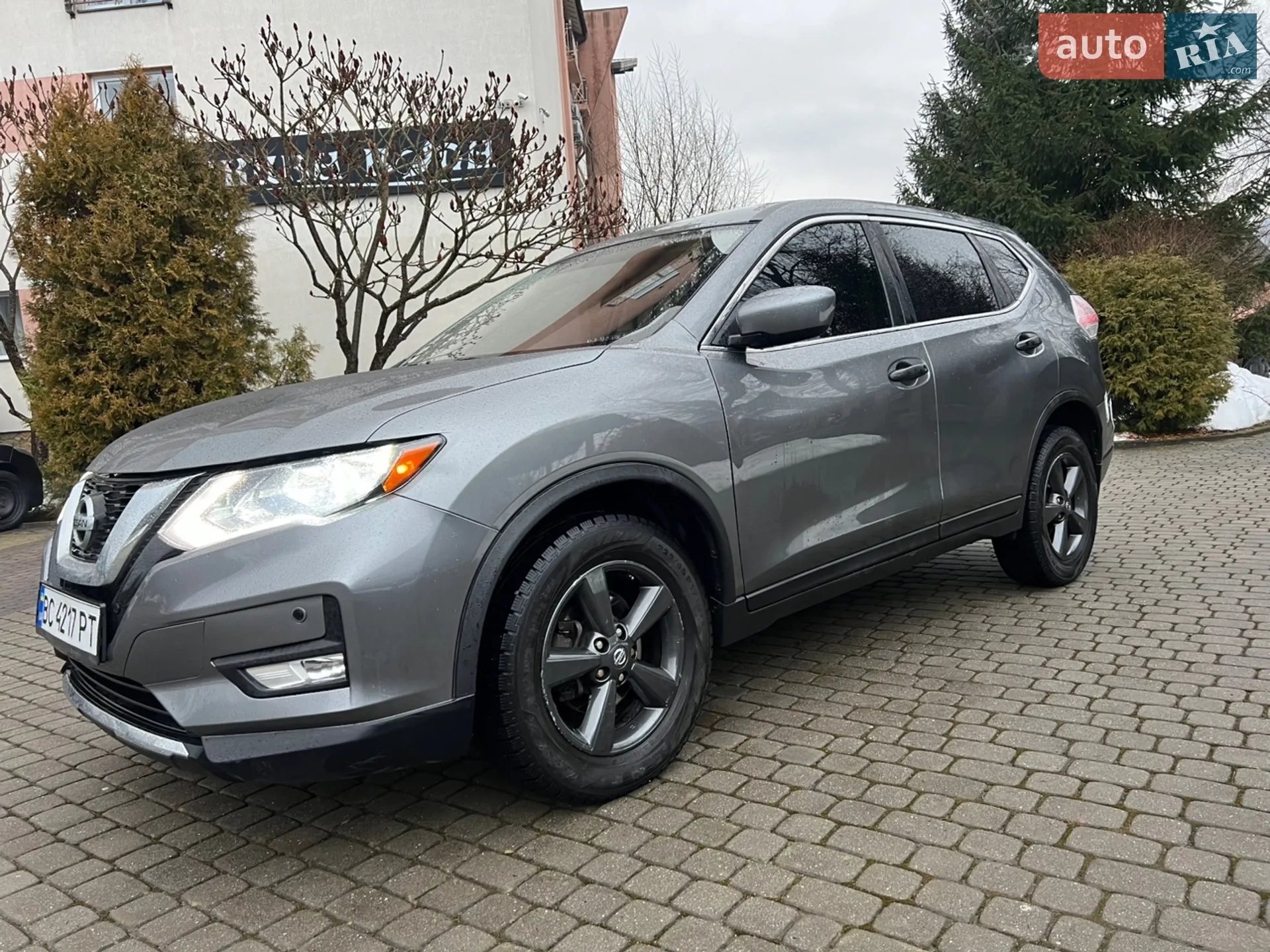 2016 Nissan Rogue - мініатюра 2