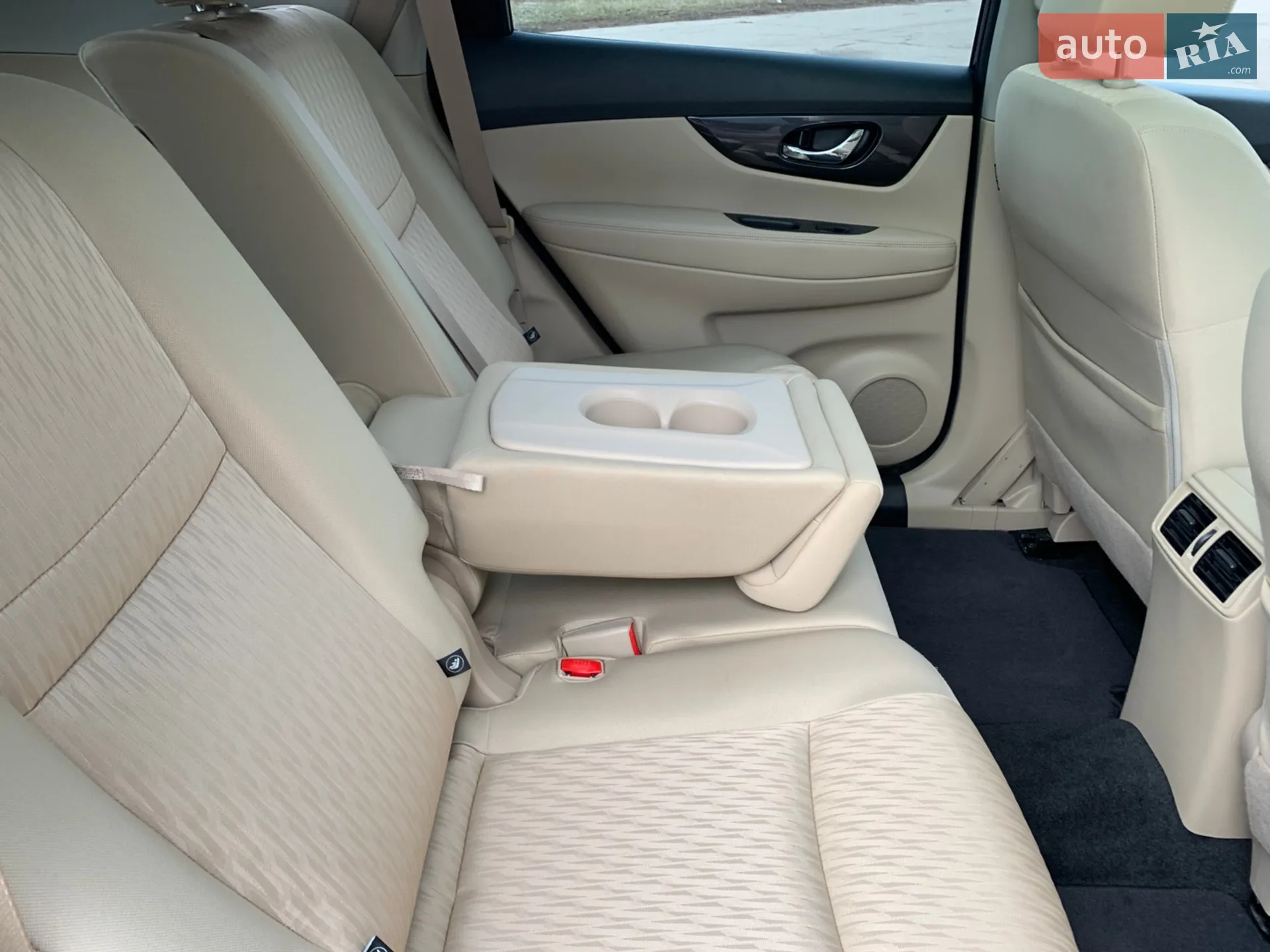 2018 Nissan Rogue - мініатюра 36