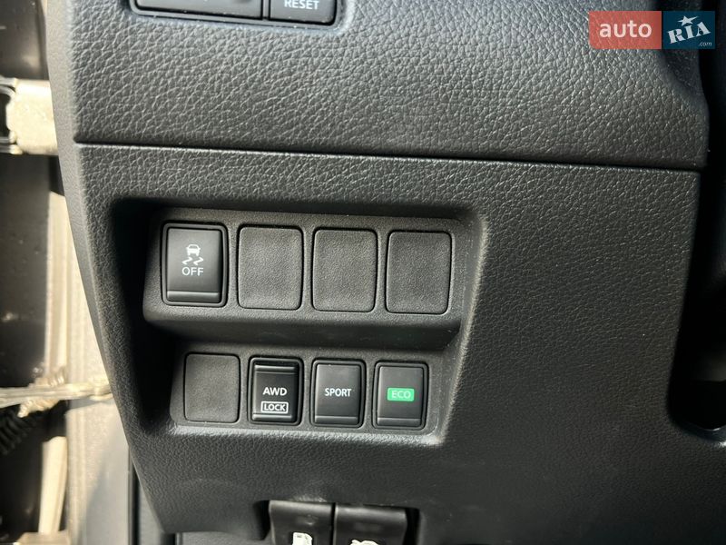 Внедорожник / Кроссовер Nissan Rogue 2016 в Луцке фото 11 Внедорожник / Кроссовер Nissan Rogue 2016 в Луцке