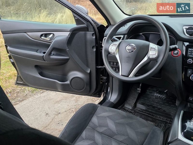Внедорожник / Кроссовер Nissan Rogue 2015 в Полтаве