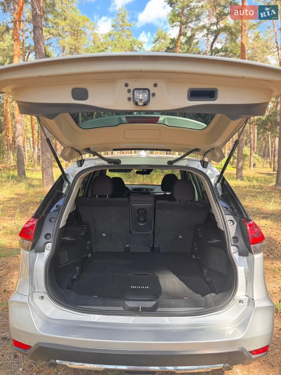 2019 Nissan Rogue - мініатюра 11