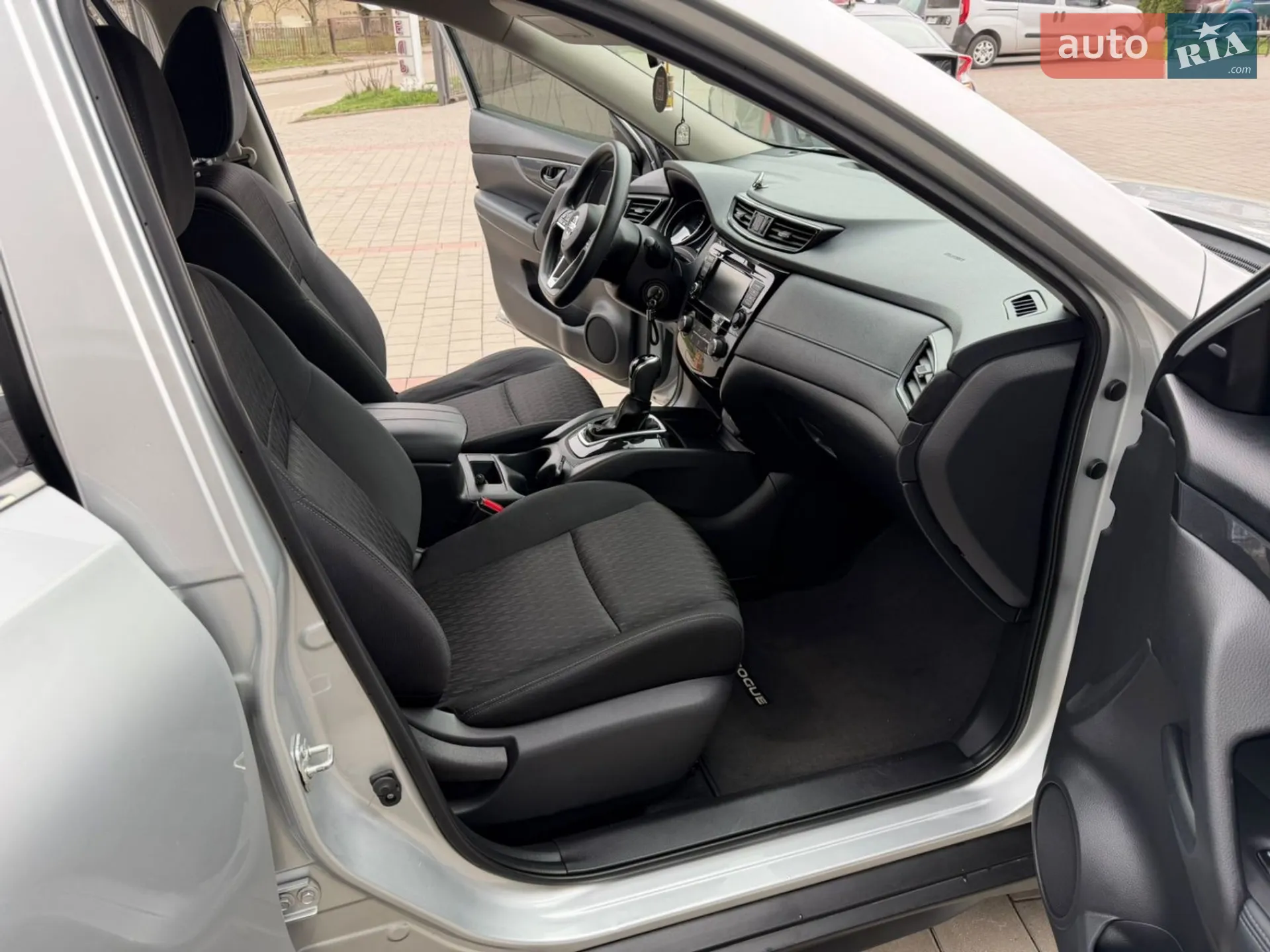 2019 Nissan Rogue - мініатюра 7