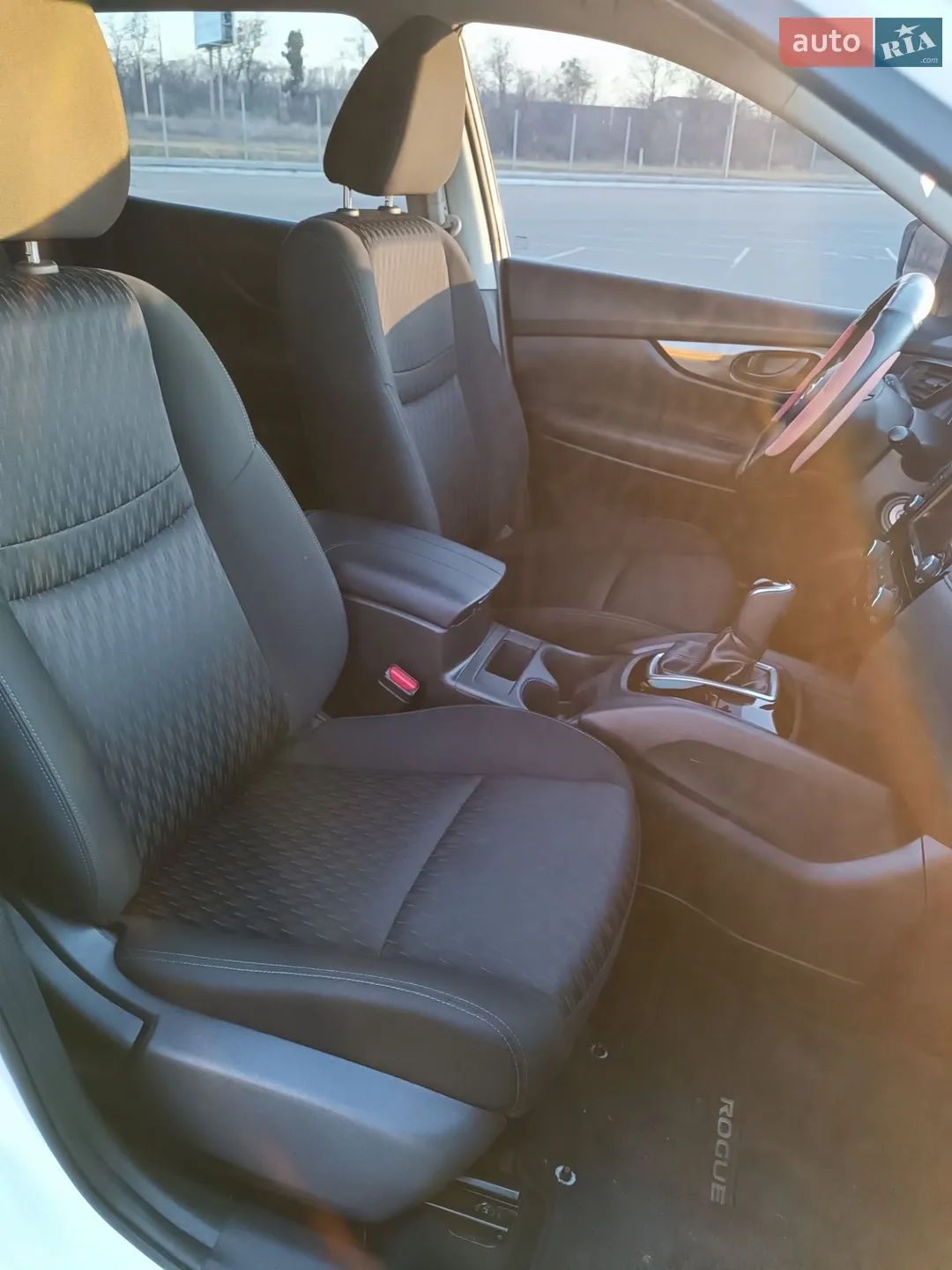 2018 Nissan Rogue - мініатюра 19