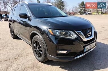 Внедорожник / Кроссовер Nissan Rogue 2016 в Харькове