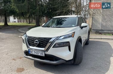 Позашляховик / Кросовер Nissan Rogue 2022 в Городку