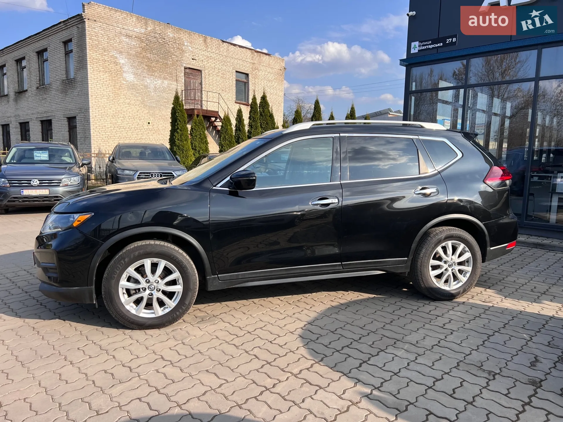 2019 Nissan Rogue - мініатюра 9