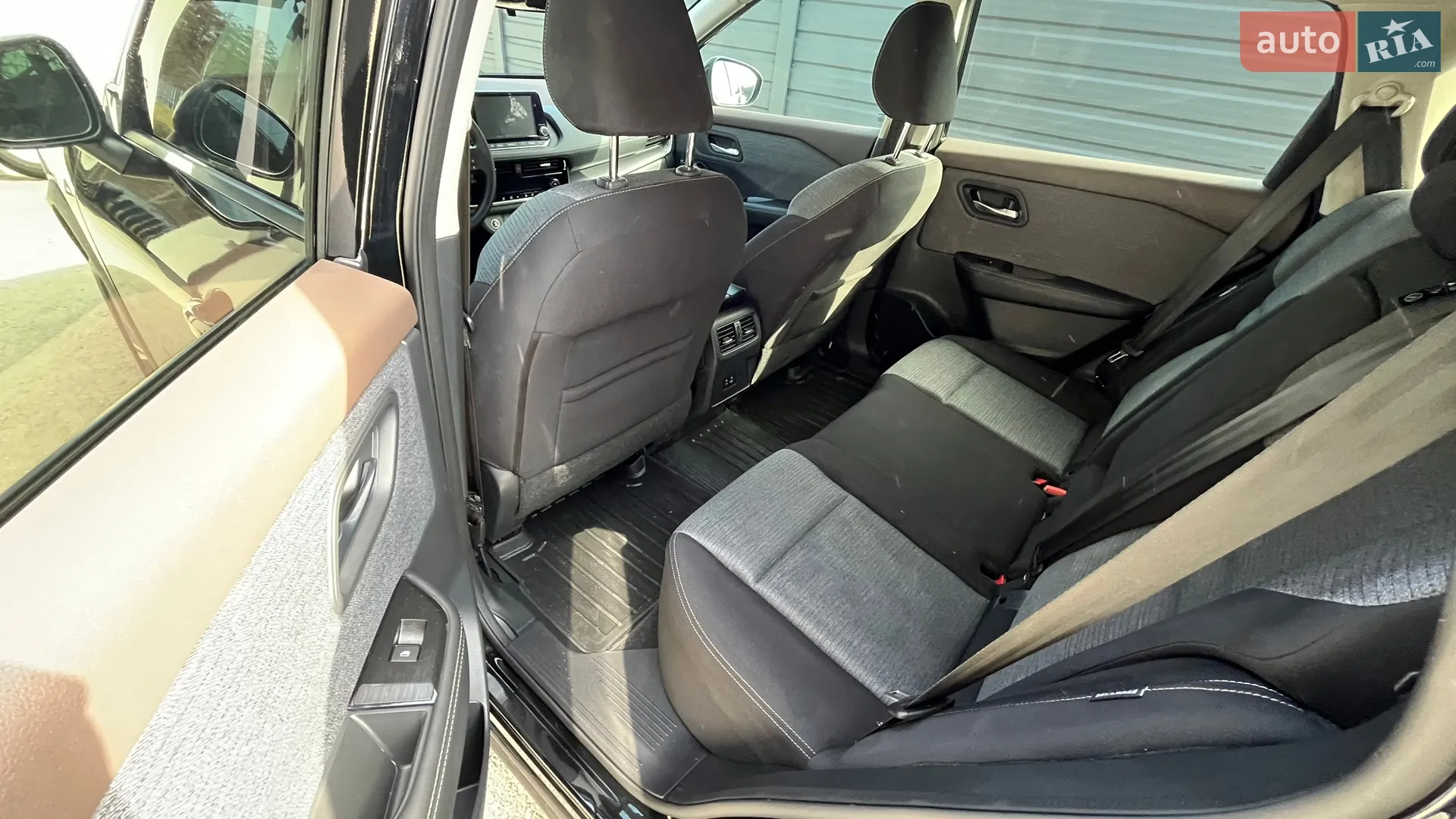 2021 Nissan Rogue - мініатюра 8