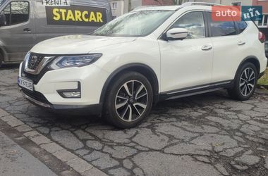Позашляховик / Кросовер Nissan Rogue 2018 в Львові