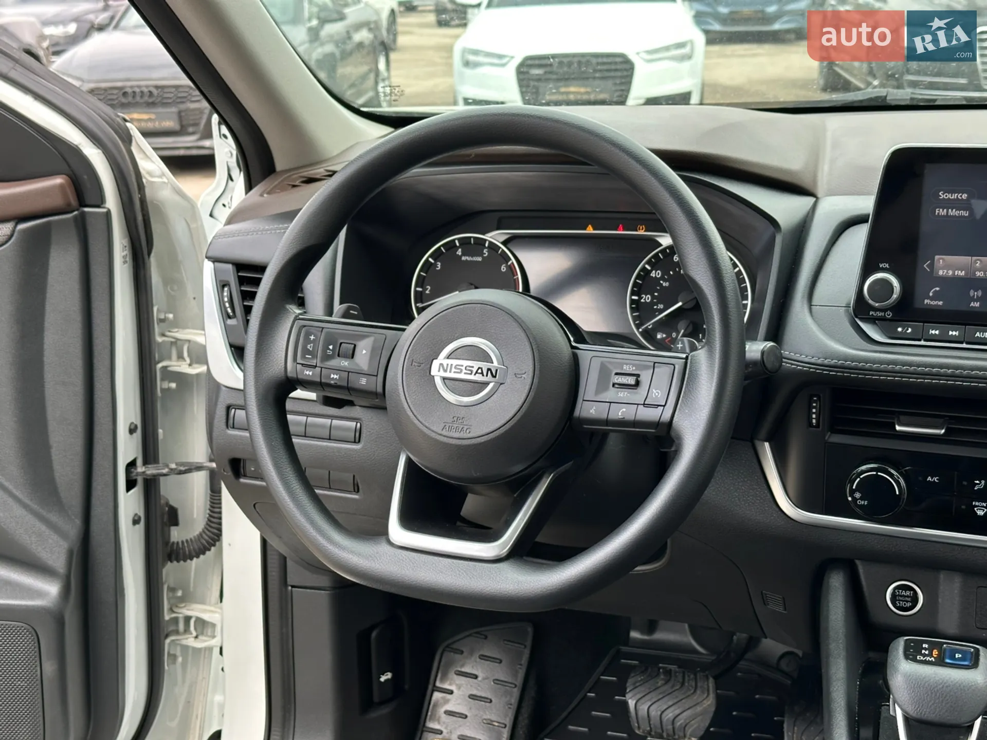 2021 Nissan Rogue - мініатюра 21