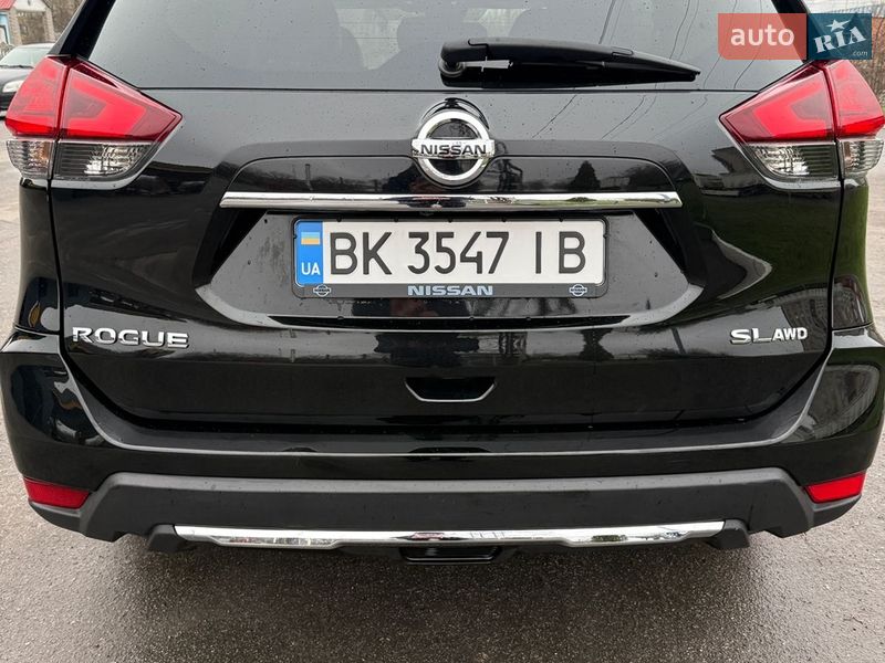 Внедорожник / Кроссовер Nissan Rogue 2017 в Виннице