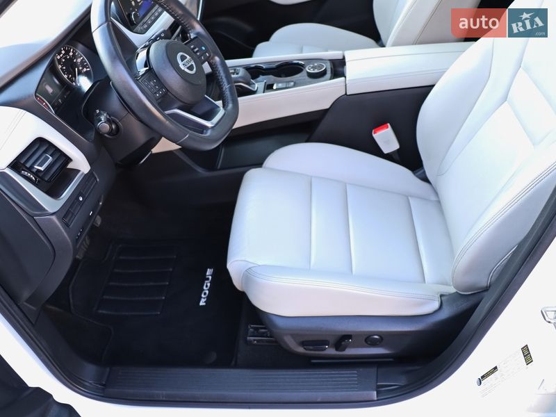 Внедорожник / Кроссовер Nissan Rogue 2021 в Кременчуге