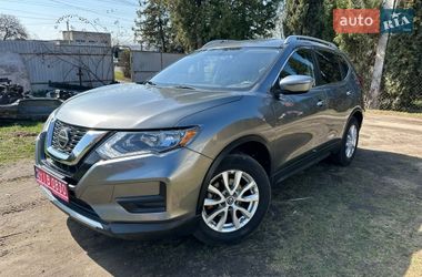 Позашляховик / Кросовер Nissan Rogue 2017 в Луцьку