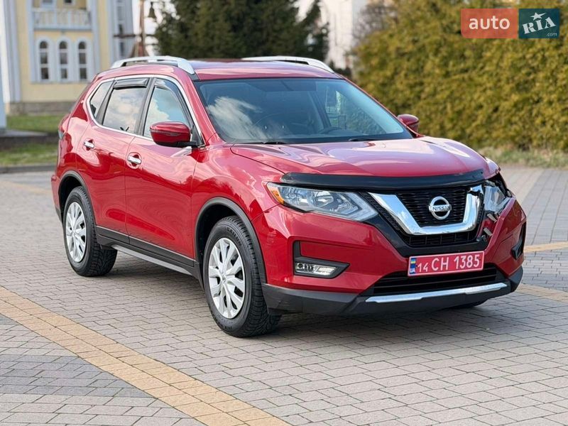 Позашляховик / Кросовер Nissan Rogue 2017 в Львові